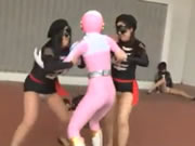 爆竜戦隊女戰士戰鬥